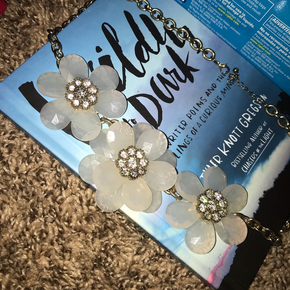 Floral necklace